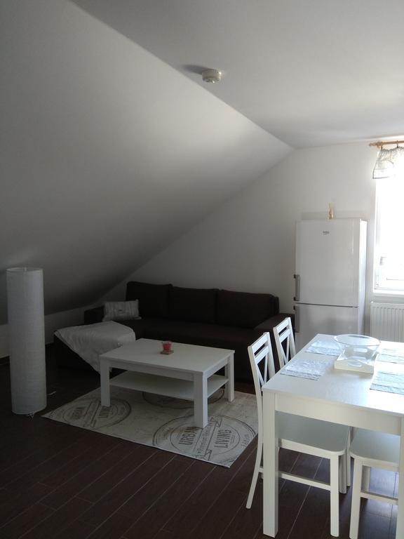 Apartmany Pod Lesem Bohutin  ภายนอก รูปภาพ